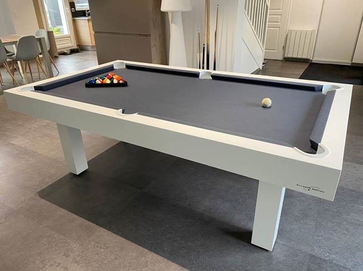 Dauphin Blanc Contemporain