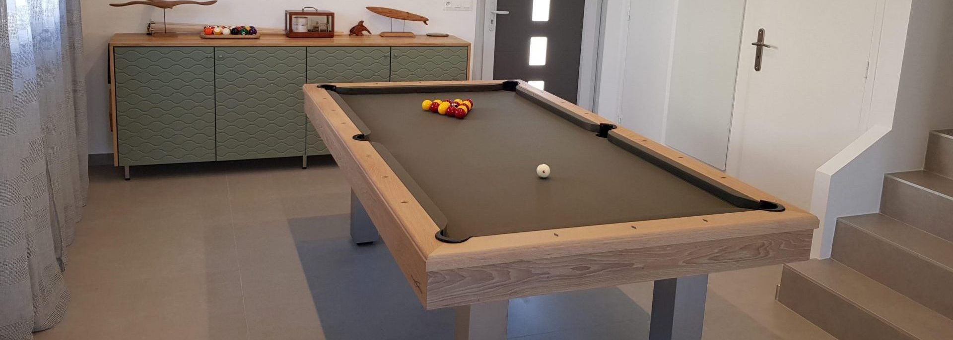 Billard Dauphin pieds inox