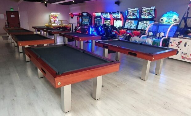 Bowling Dauphin Pool Uk 210 5