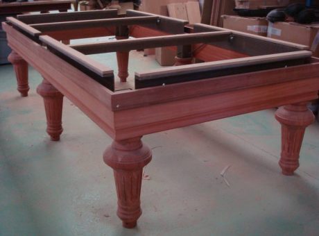 Chassis, structure et plateau et pieds de table de billard