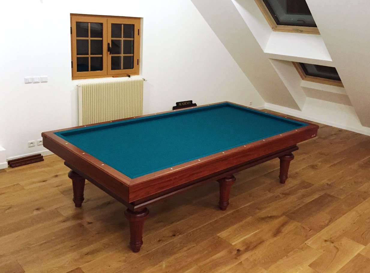 Pacha 280fr Pieds Regent