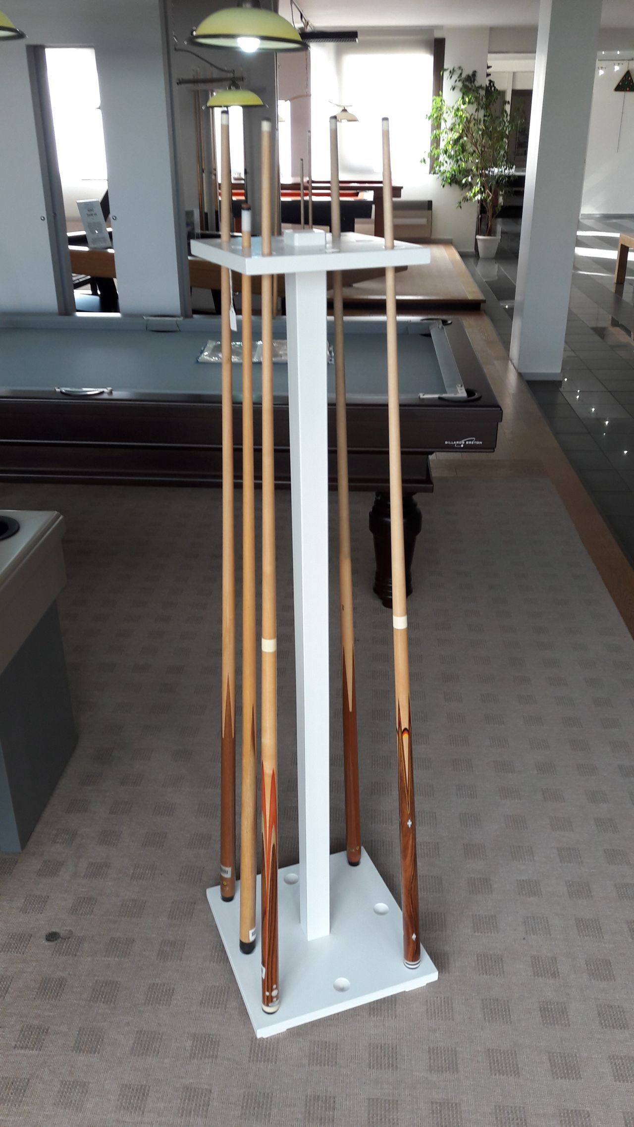 P201201 Porte Queues Sur Pied Carre Pour 8 Queues De Billard