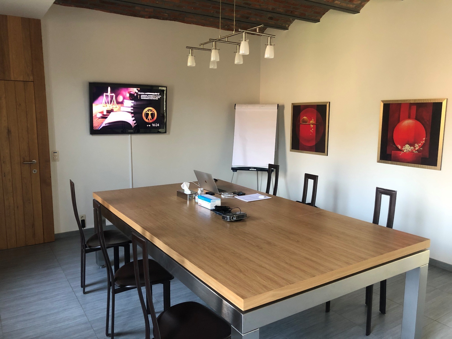 Manhattan Plateau Table Chene