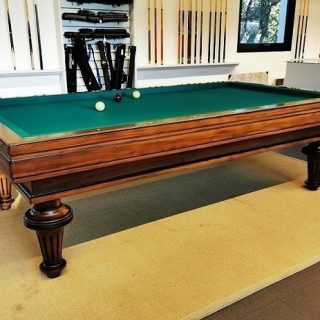 Billard de tradition en bois massif