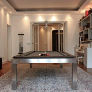 Billard inox et wenge dans appartement haussmannien