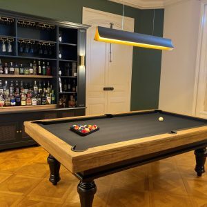 Fabrication sp&eacute;ciale cadre de bande chene massif vieilli et pi&eacute;tement noir