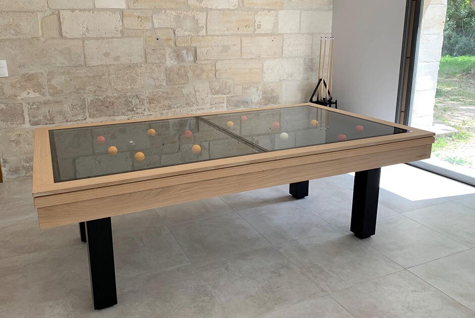 Table de billard contemporain mod&egrave;le Dauphin, sign&eacute; Billards Br&eacute;ton